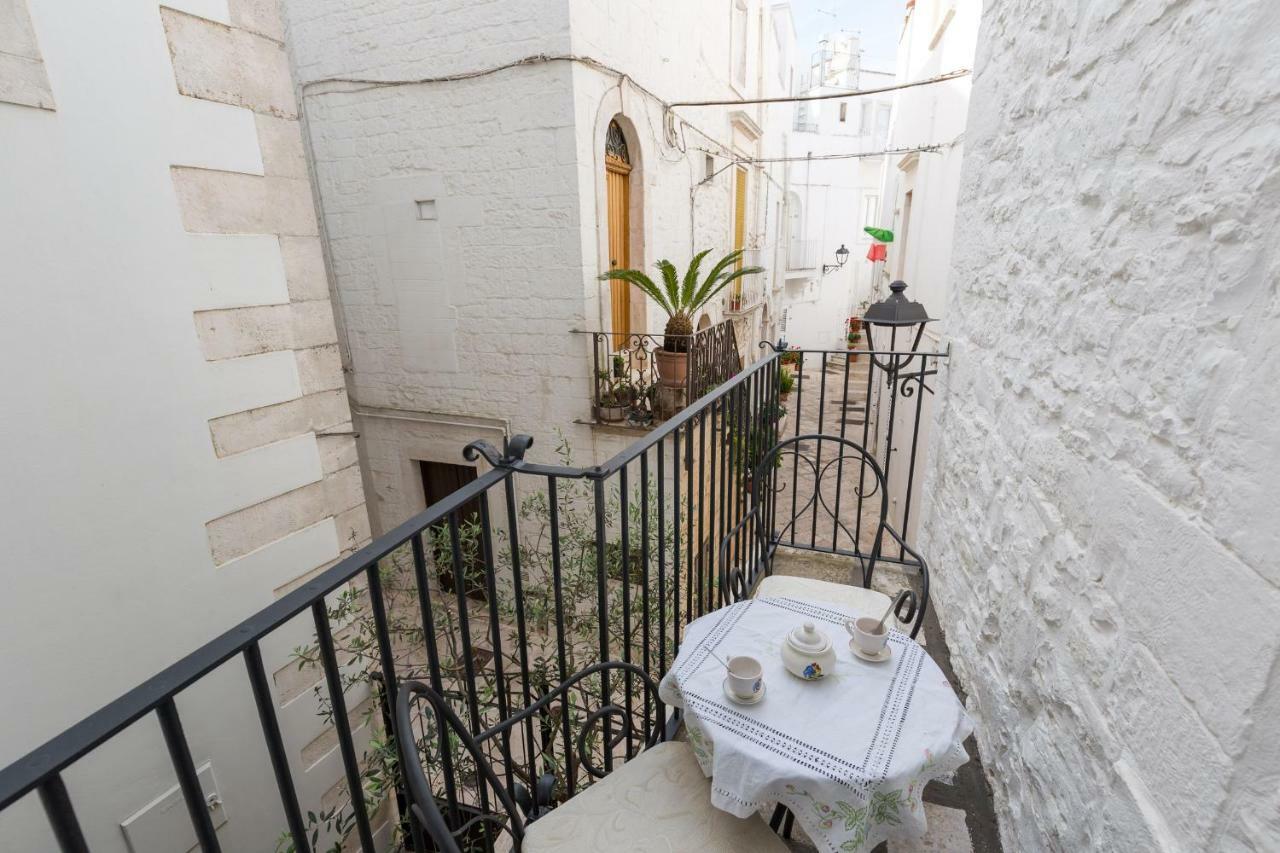 Da Concavo E Convesso Bed & Breakfast Locorotondo Ngoại thất bức ảnh
