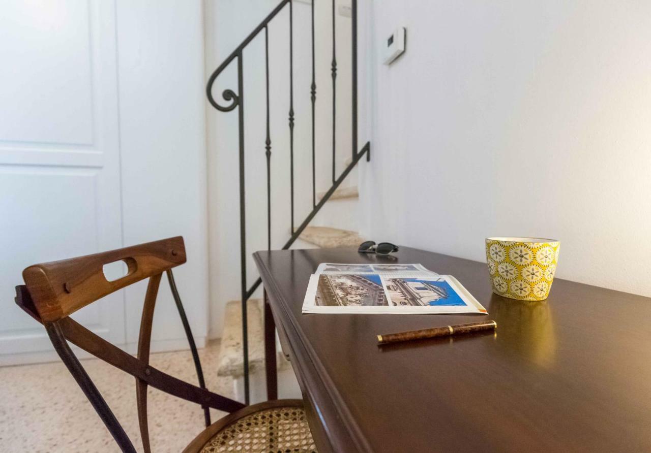 Da Concavo E Convesso Bed & Breakfast Locorotondo Ngoại thất bức ảnh